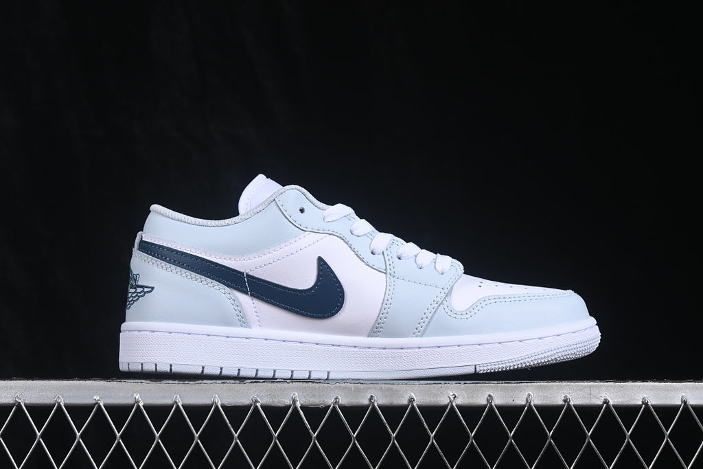 AJ1 Low