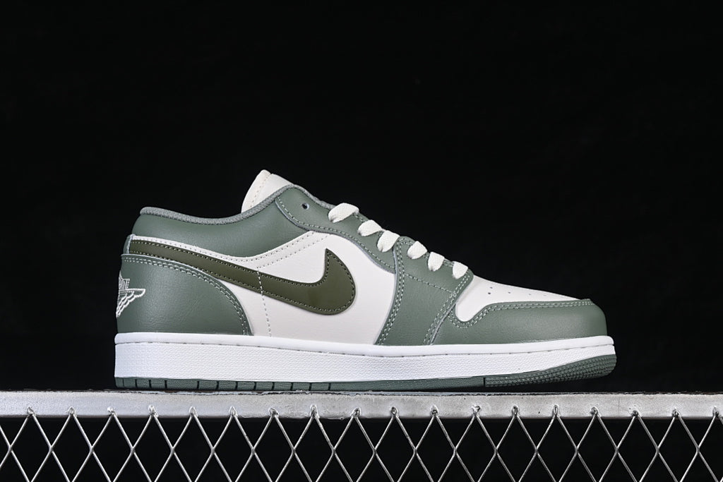 AJ1 Low