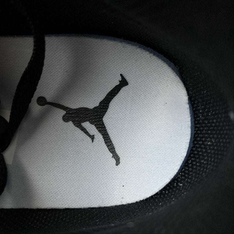 AJ1 Mid