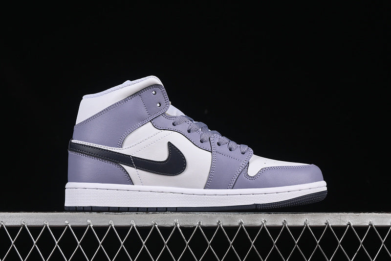 AJ1 Mid