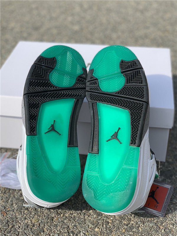 AJ4