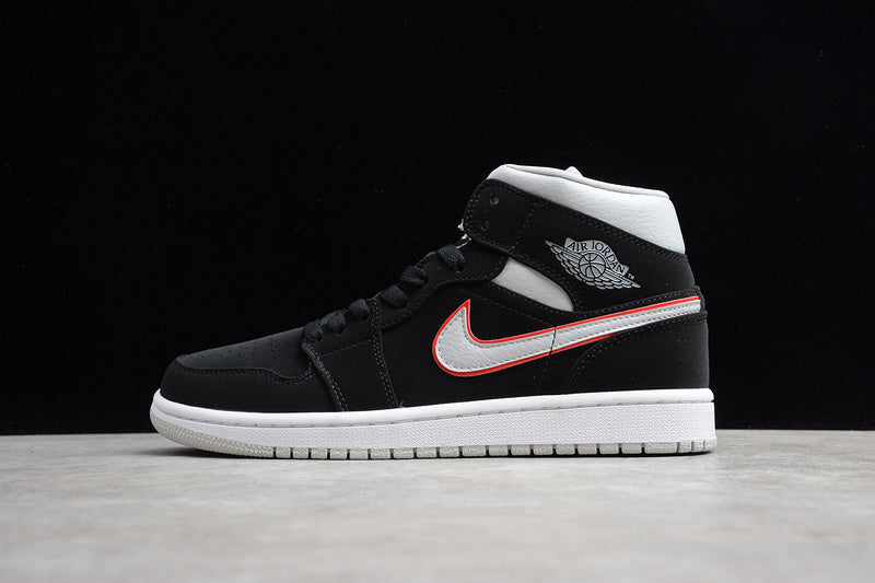 AJ1 Mid