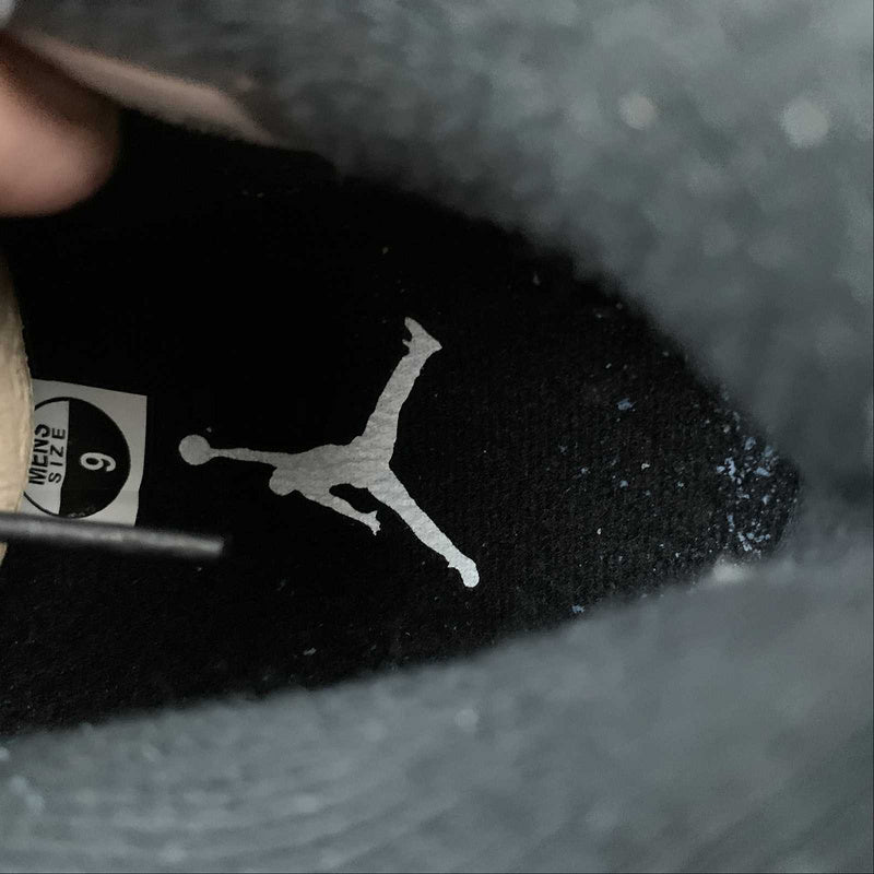 AJ4