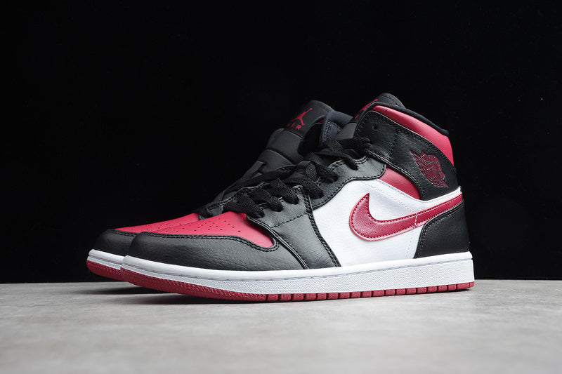 AJ1 Mid