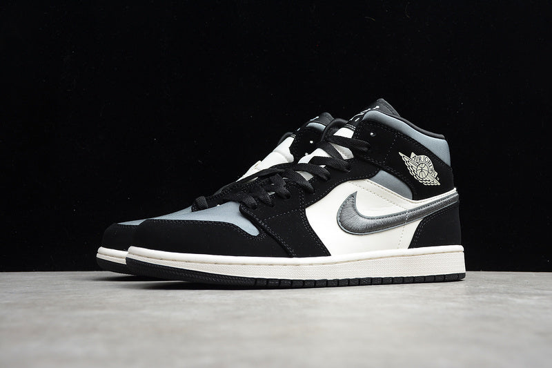 AJ1 Mid