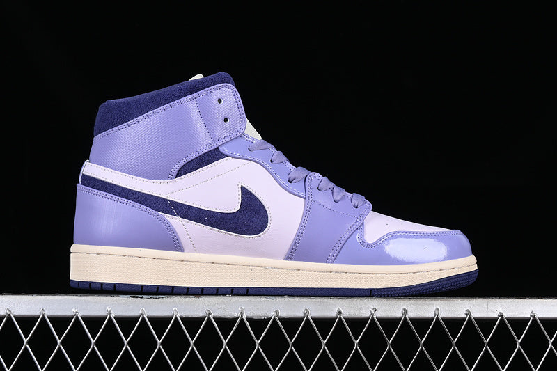 AJ1 Mid