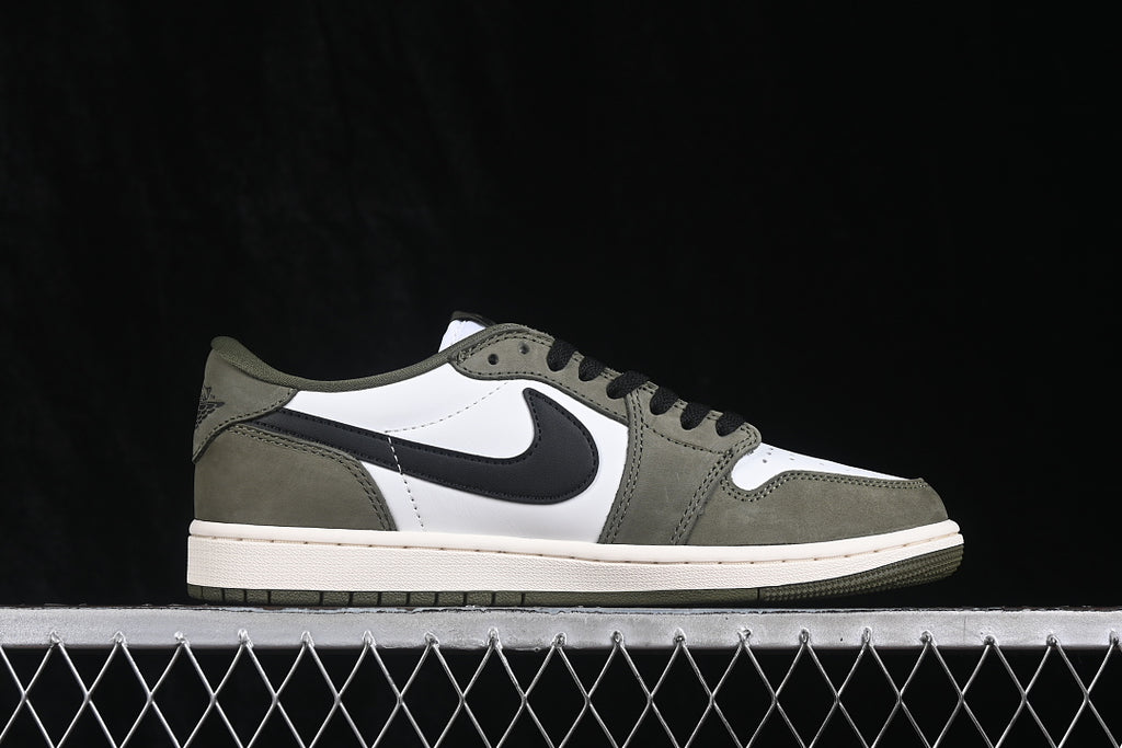 AJ1 Low