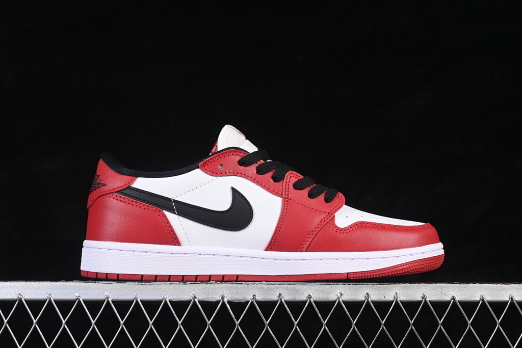 AJ1 Low