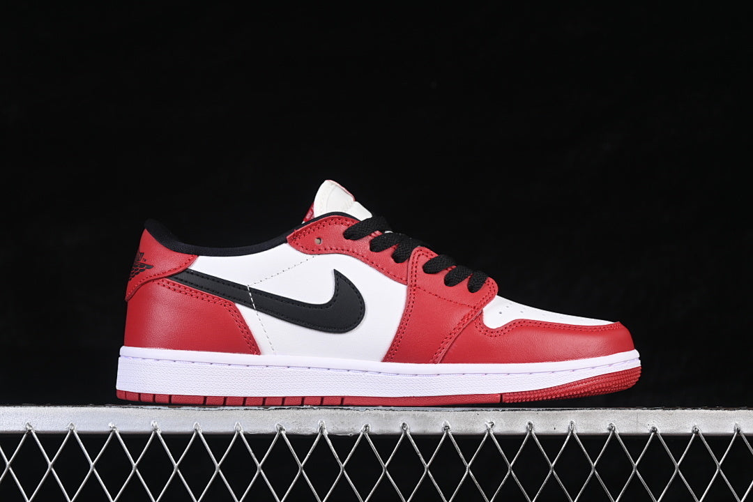 AJ1 Low
