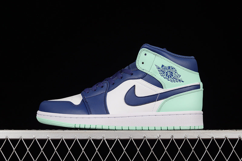 AJ1 Mid