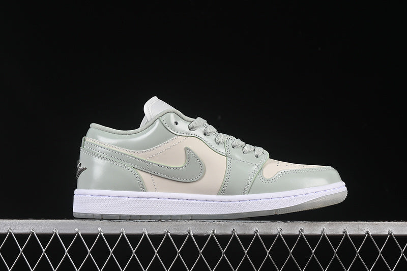 AJ1 Low