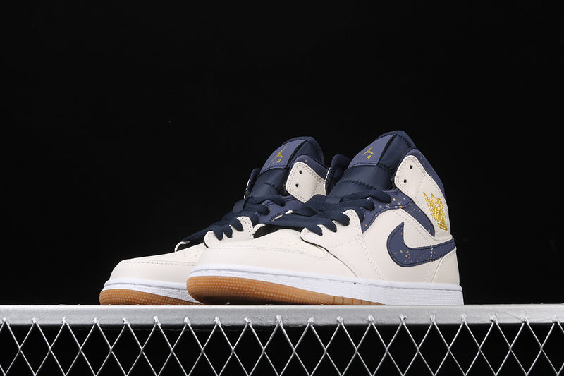 AJ1 Mid