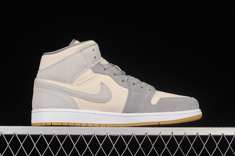 AJ1 Mid