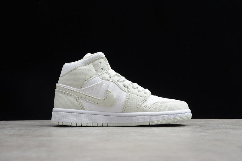 AJ1 Mid