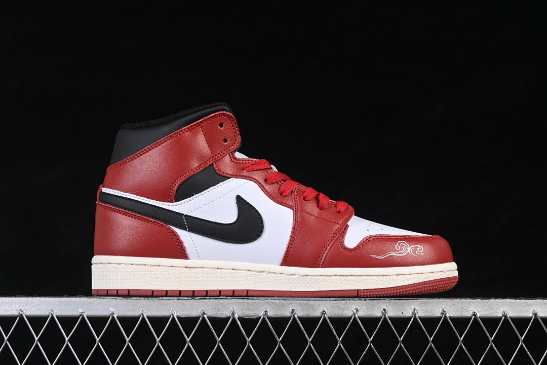 AJ1 Mid