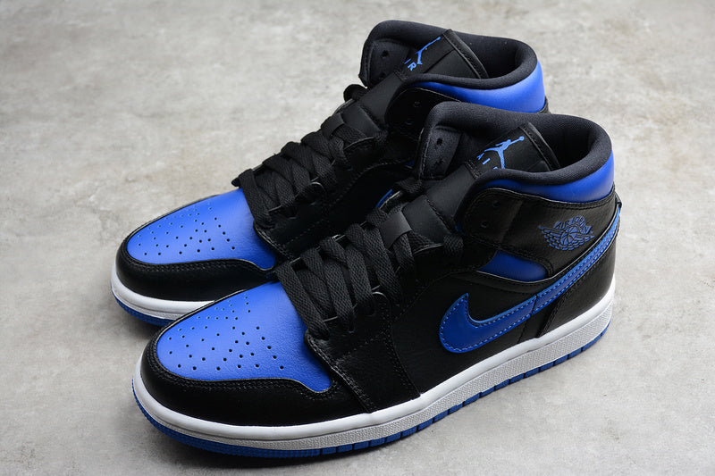 AJ1 Mid