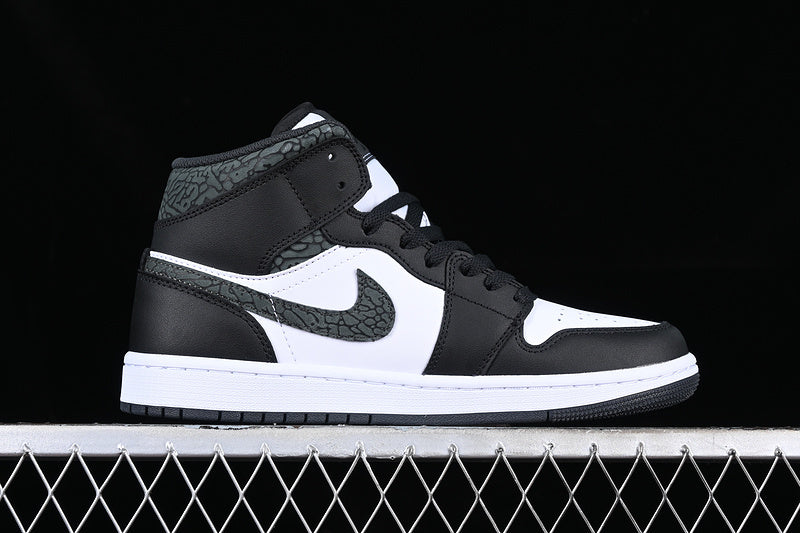 AJ1 Mid