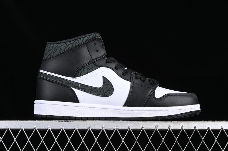 AJ1 Mid