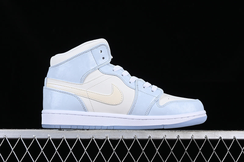AJ1 Mid