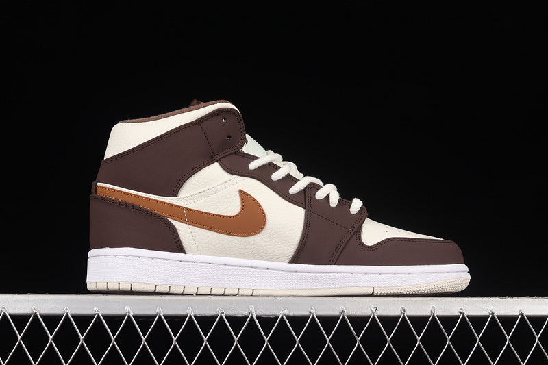 AJ1 Mid