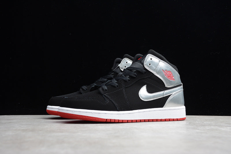 AJ1 Mid