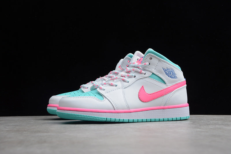 AJ1 Mid