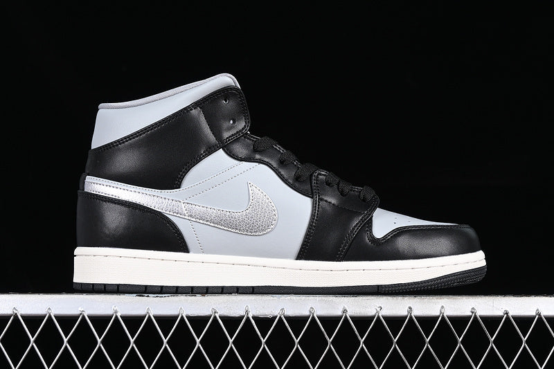 AJ1 Mid