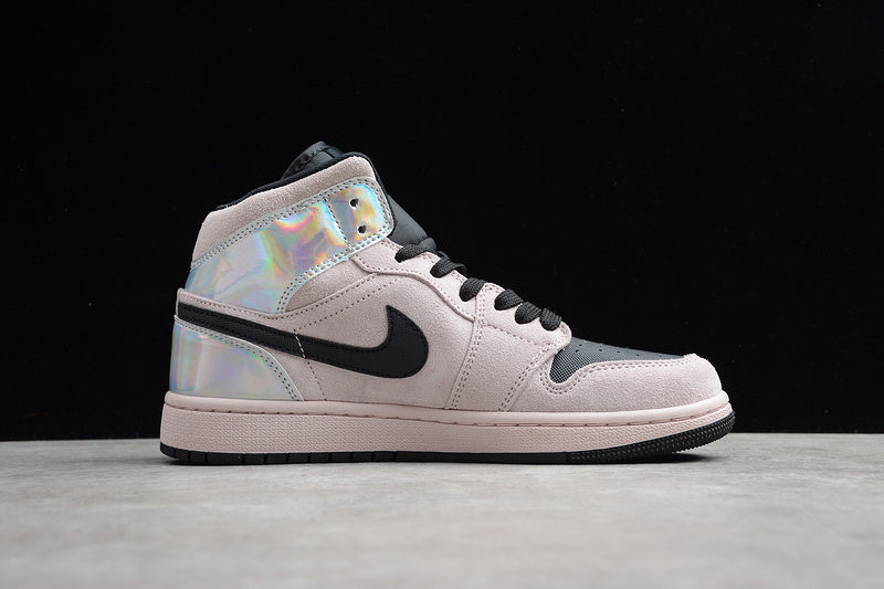 AJ1 Mid