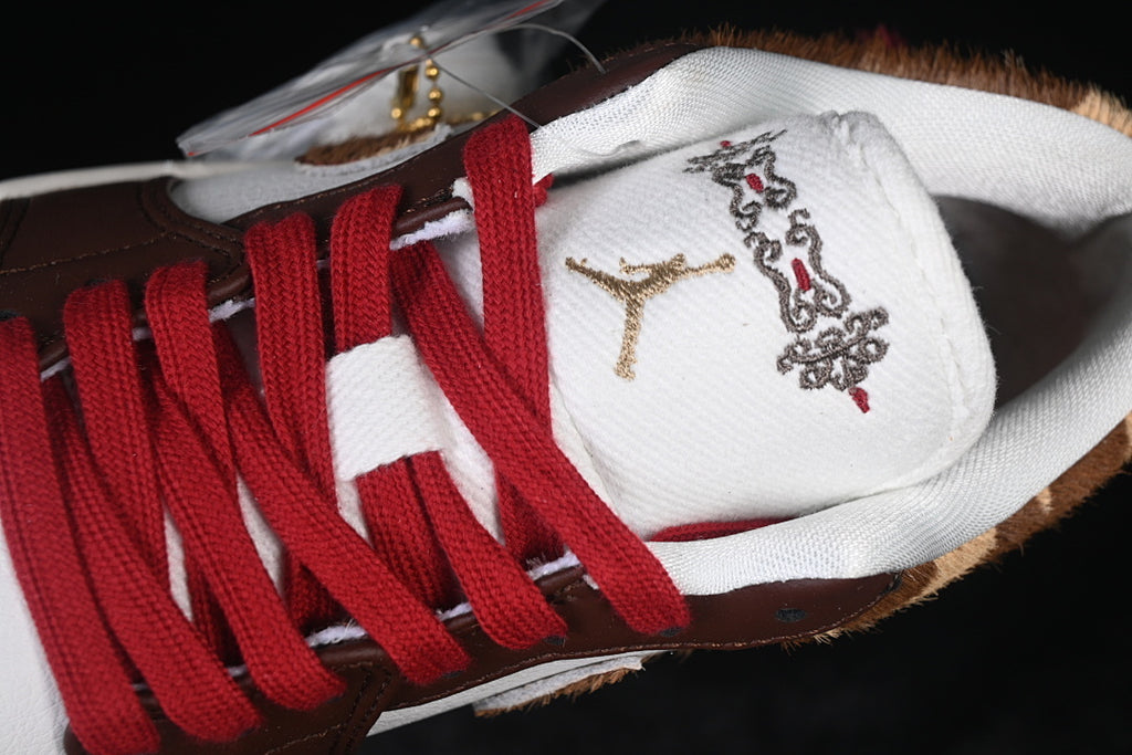 AJ1 Low