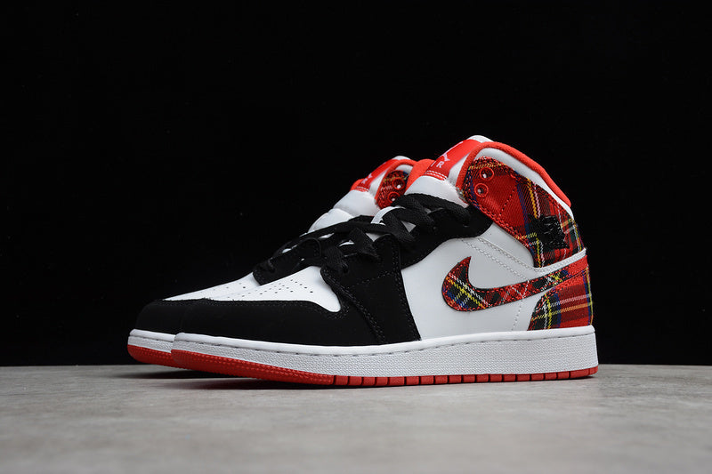 AJ1 Mid