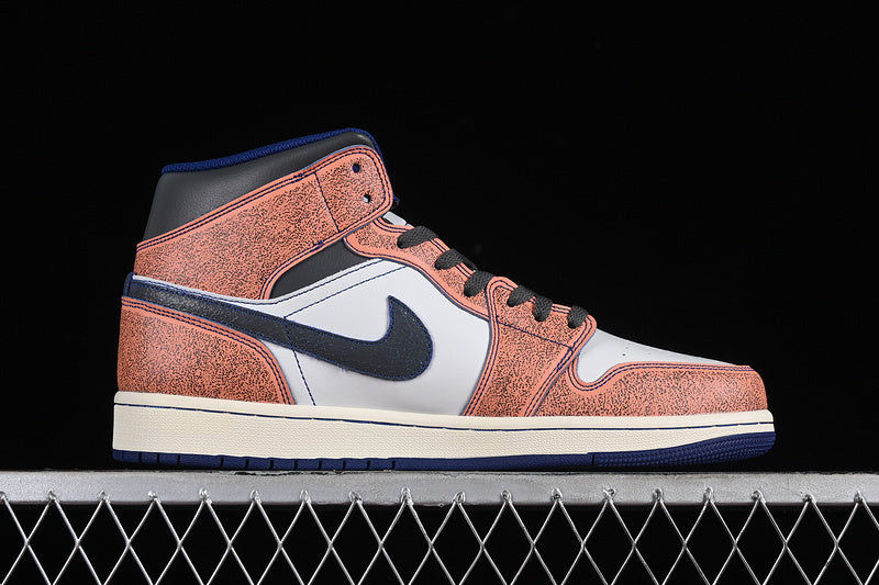 AJ1 Mid