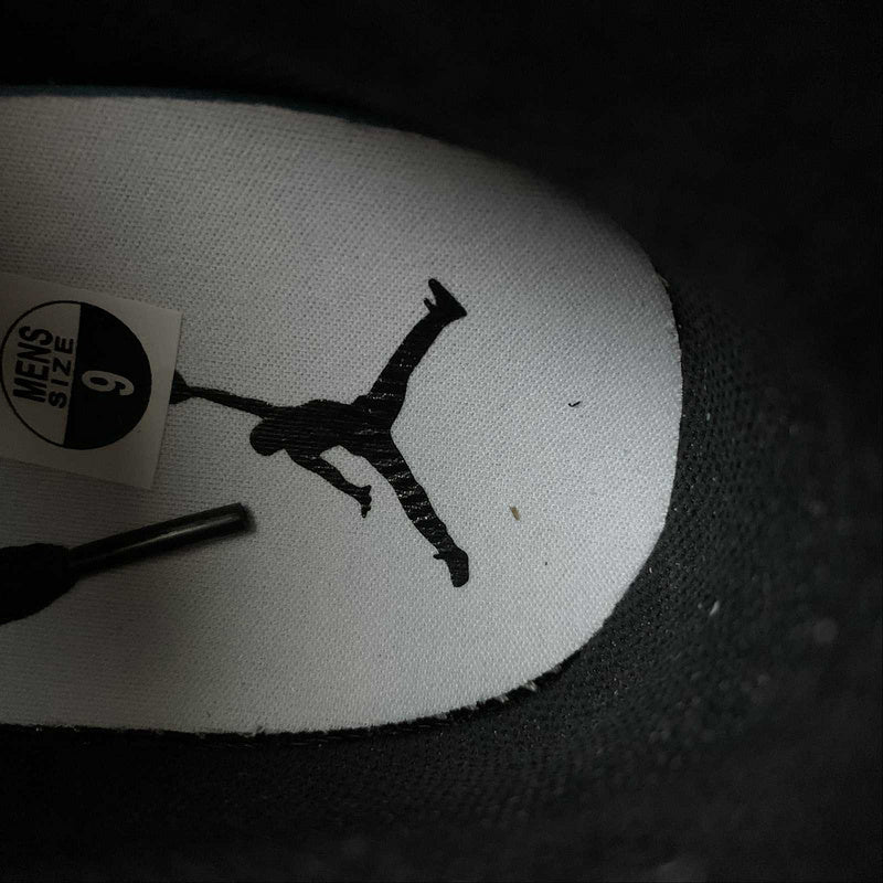 AJ1 Mid