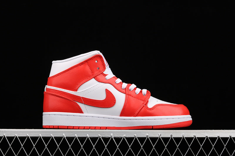 AJ1 Mid