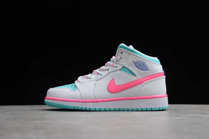 AJ1 Mid