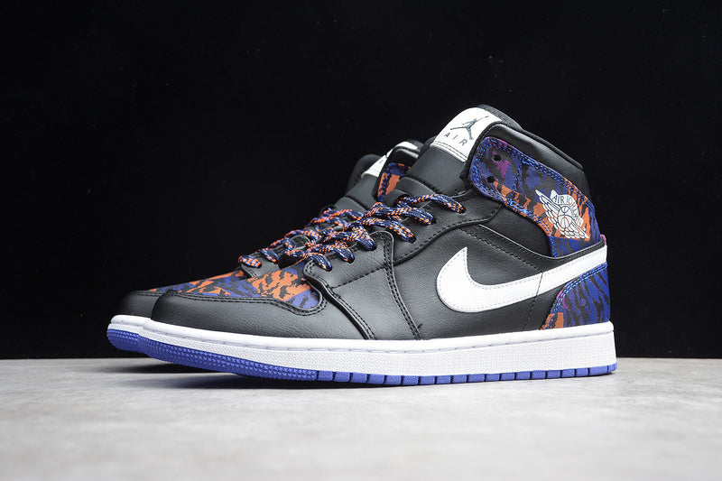 AJ1 Mid