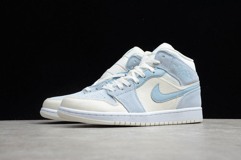 AJ1 Mid