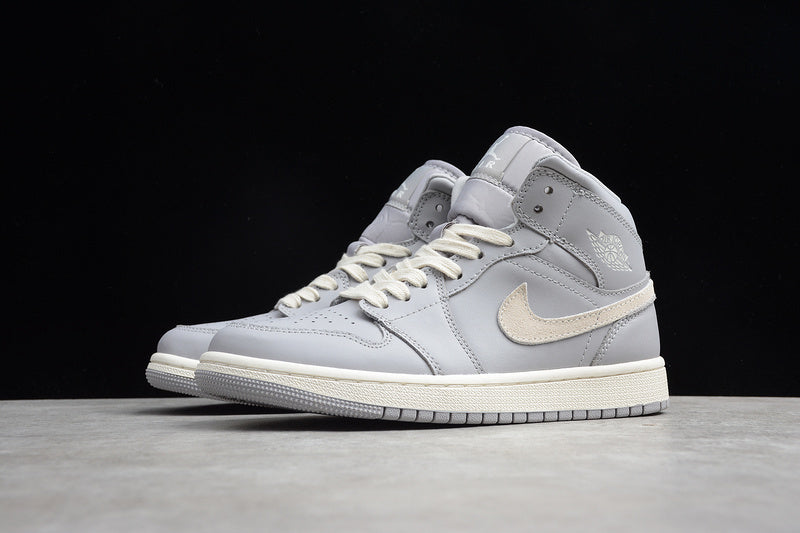 AJ1 Mid