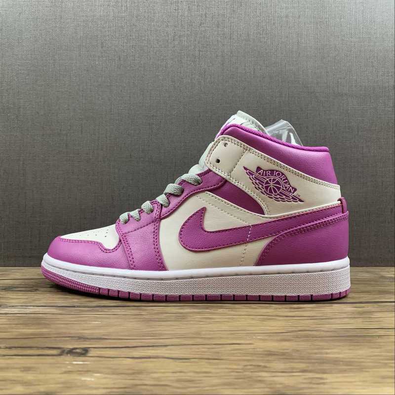 AJ1 Mid
