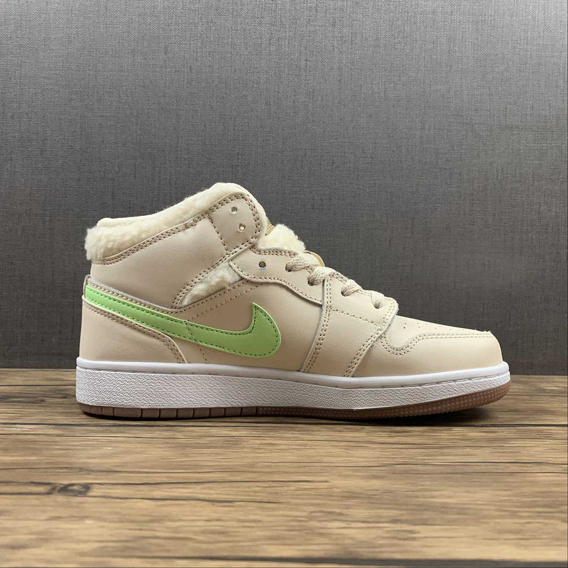 AJ1 Mid