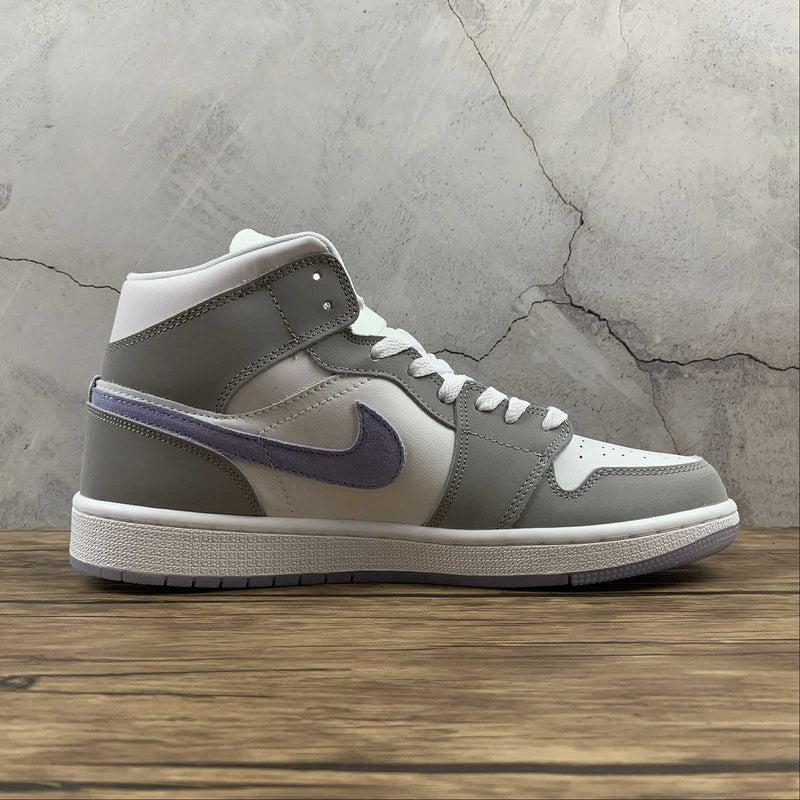 AJ1 Mid