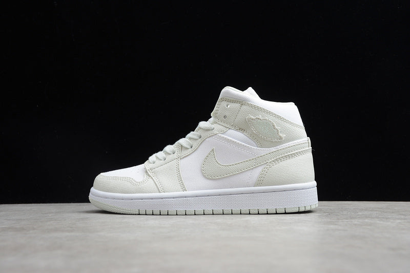 AJ1 Mid