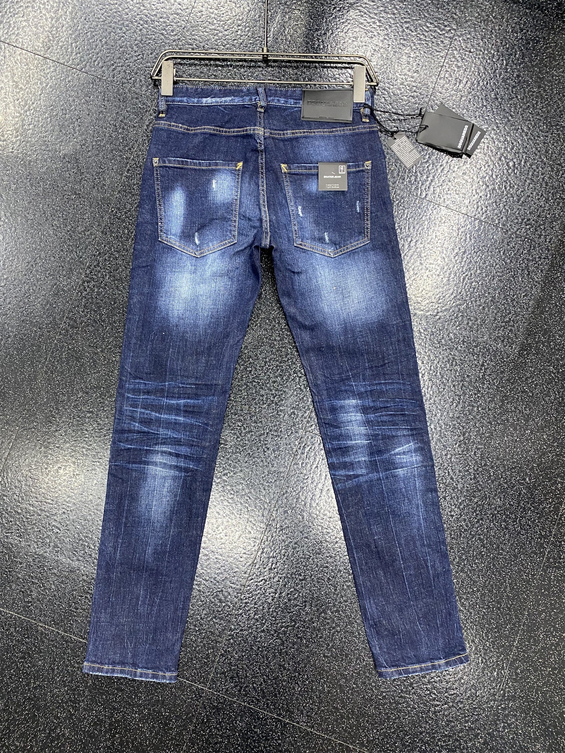 D2 Jeans