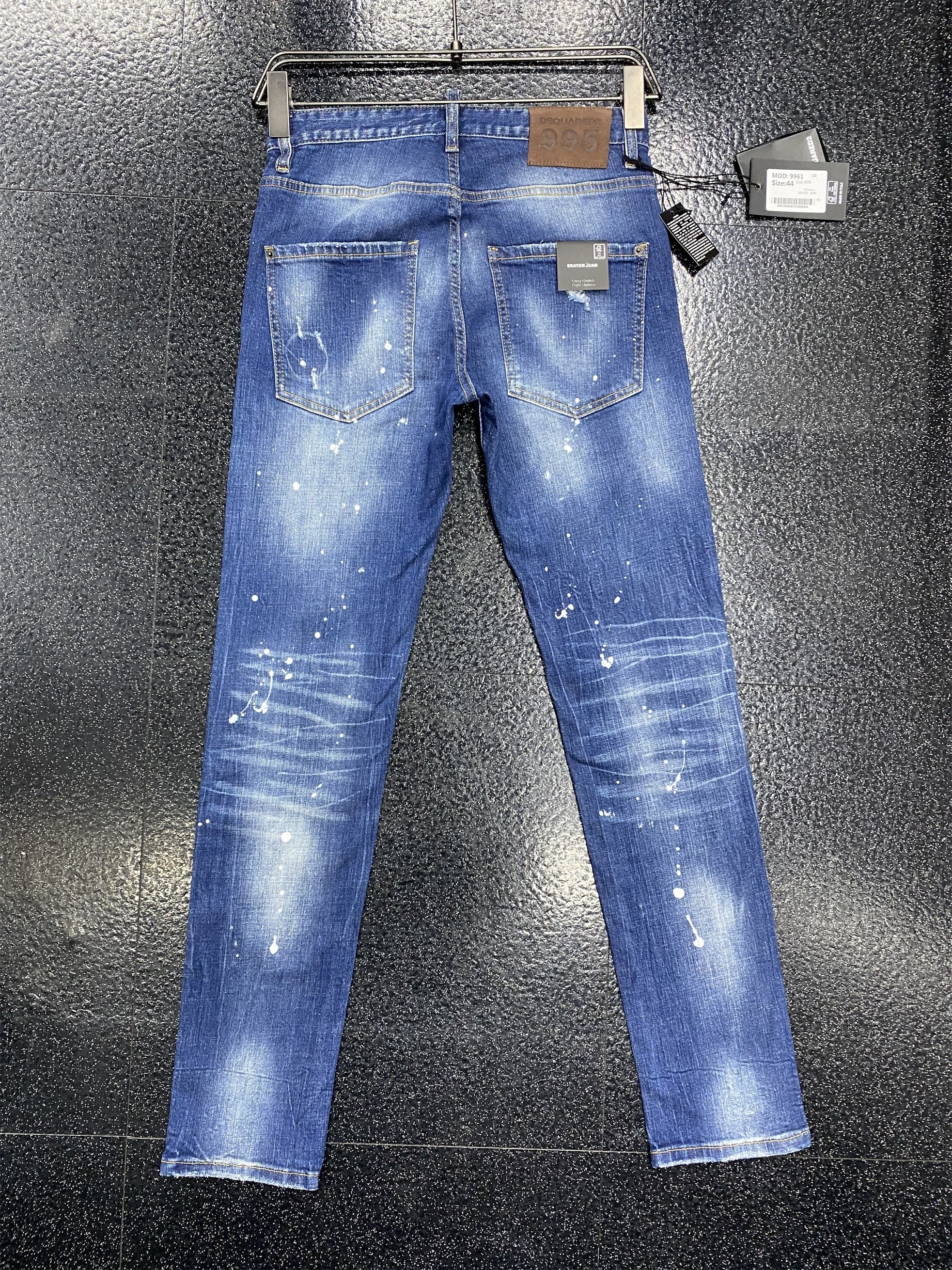 D2 Jeans