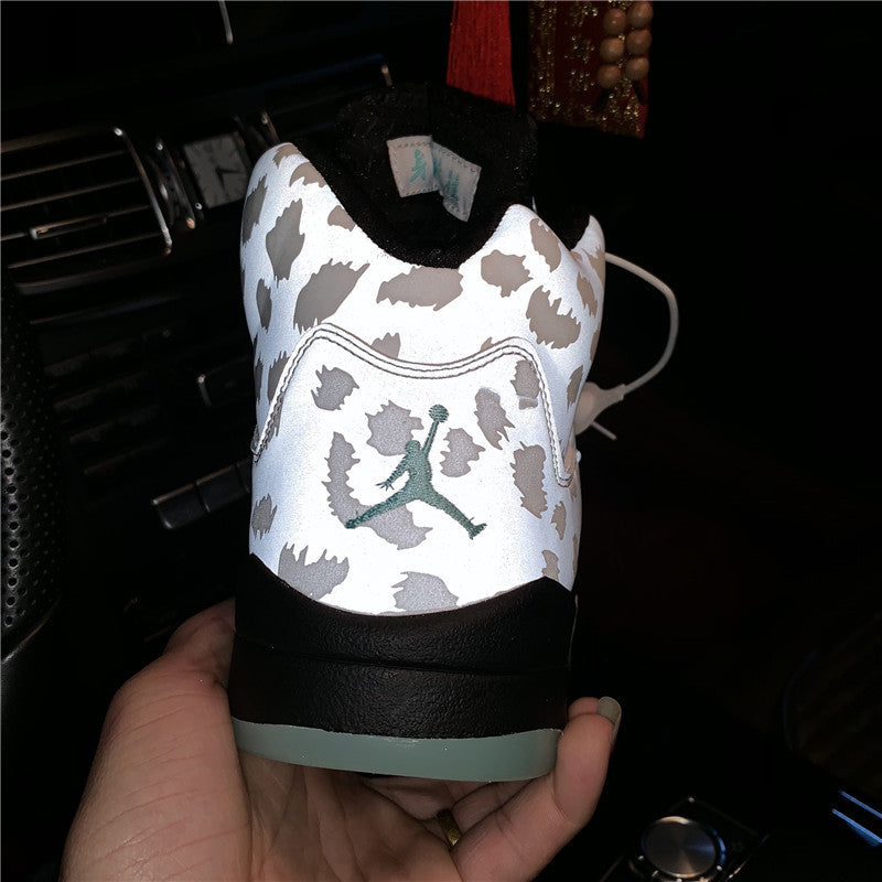 AJ4