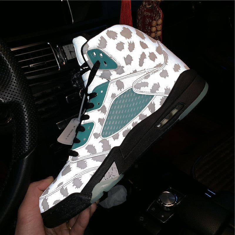 AJ4